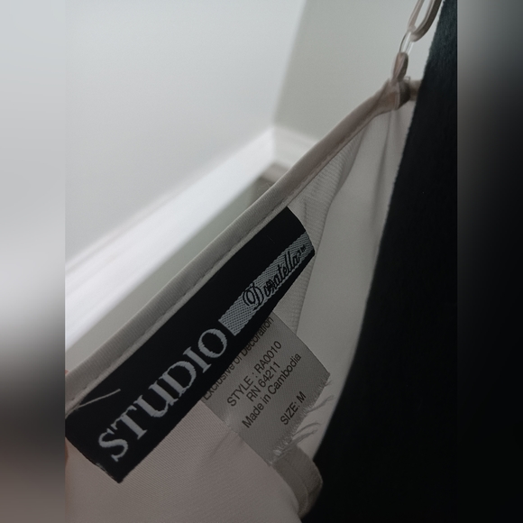 PenSeption Concept black and gray blouse - Picture 5 of 5